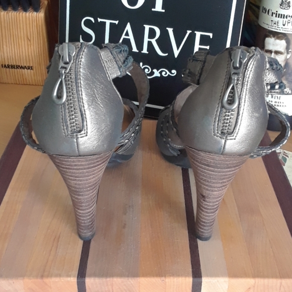 CUTE SHOES - Picture 4 of 8